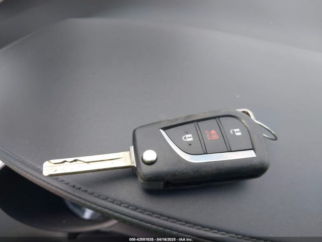 NMTKHMBXXLR117281 Toyota C-HR LE