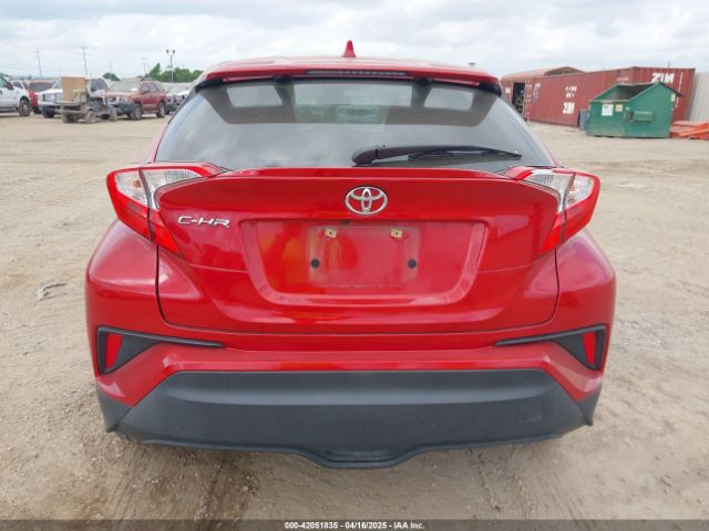 NMTKHMBXXLR117281 Toyota C-HR LE
