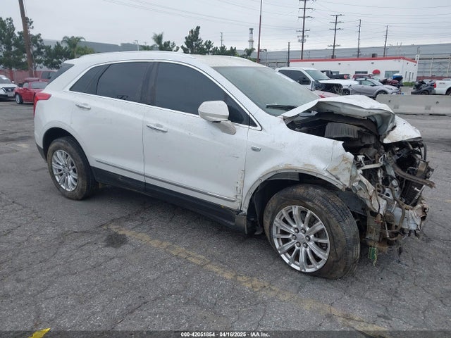 2017 CADILLAC XT5 1GYKNARS9HZ312033 Photo 0