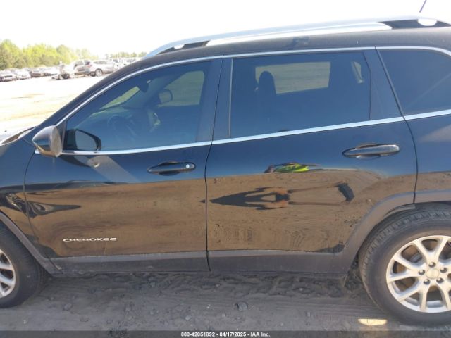 1C4PJLCS3HW669639 Jeep Cherokee Latitude Fwd