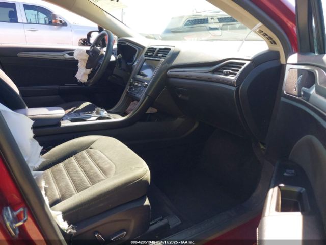 3FA6P0H74HR248082 Ford FUSION SE