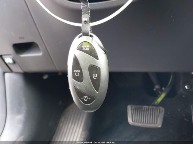KM8HE3A38RU075108 Hyundai Kona Limited