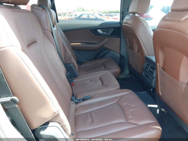 2019 AUDI Q7 WA1LAAF72KD000785 Photo 7