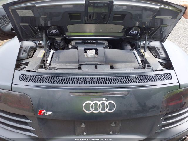WUASUAFG7FN000325 Audi R8 4.2
