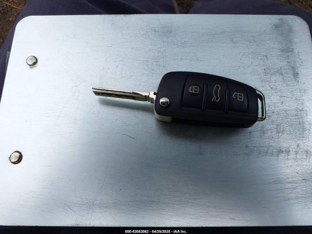 WUASUAFG7FN000325 Audi R8 4.2