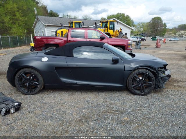 WUASUAFG7FN000325 Audi R8 4.2