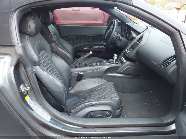 WUASUAFG7FN000325 Audi R8 4.2