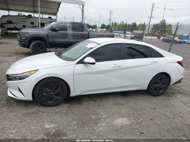 5NPLM4AG3MH023706 Hyundai ELANTRA SEL