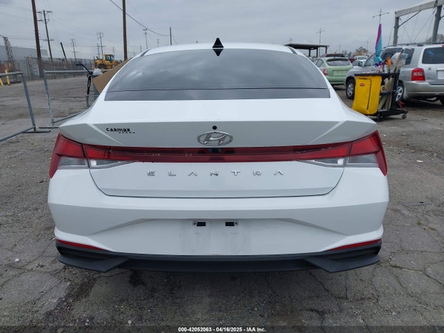 5NPLM4AG3MH023706 Hyundai ELANTRA SEL