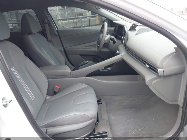 5NPLM4AG3MH023706 Hyundai ELANTRA SEL