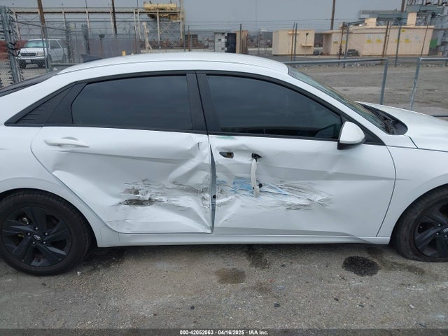 5NPLM4AG3MH023706 Hyundai ELANTRA SEL