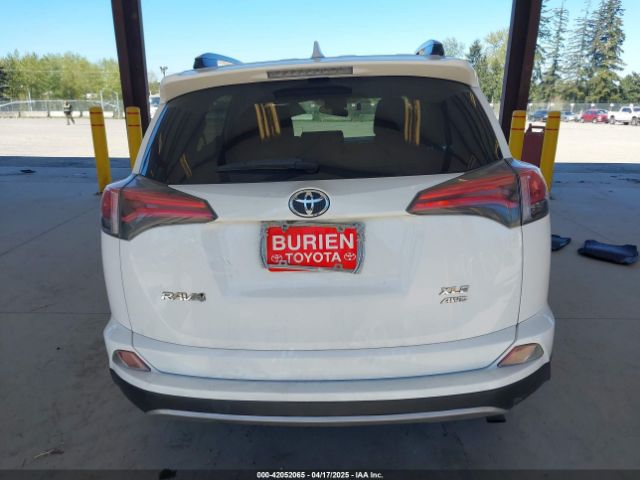 JTMRFREVXJD240388 Toyota Rav4 Xle
