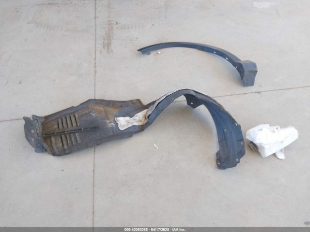 JTMRFREVXJD240388 Toyota Rav4 Xle