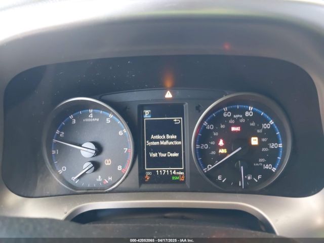 JTMRFREVXJD240388 Toyota Rav4 Xle
