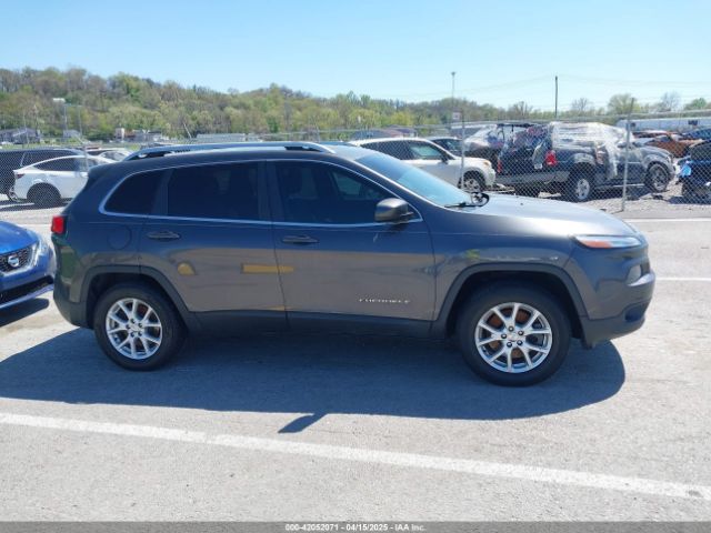 1C4PJMCS2EW137767 Jeep Cherokee Latitude