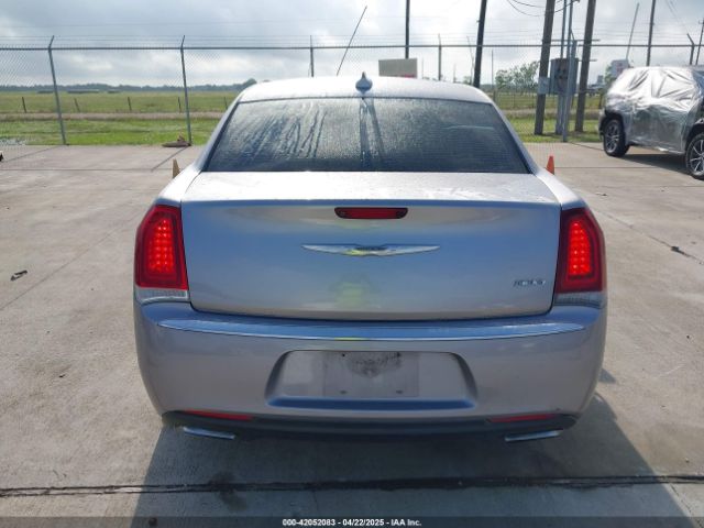 2C3CCAAG9GH211875 Chrysler 300 Limited