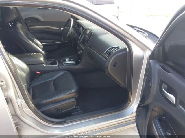 2C3CCAAG9GH211875 Chrysler 300 Limited