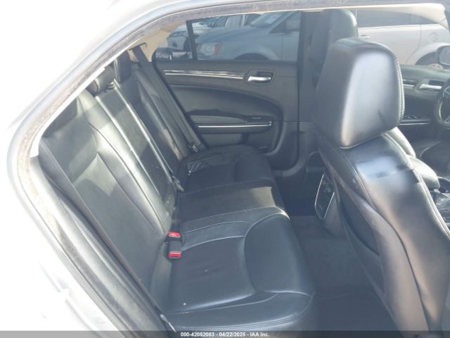 2C3CCAAG9GH211875 Chrysler 300 Limited