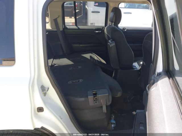 1C4NJPBAXGD753958 Jeep Patriot Sport