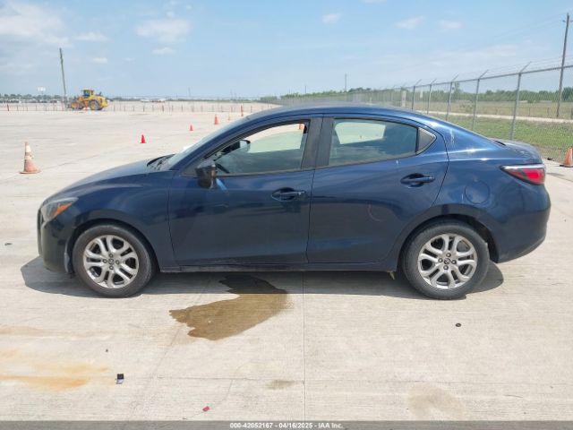 3MYDLBYV7JY305900 Toyota YARIS IA
