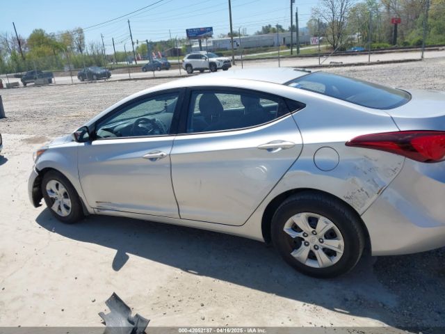 5NPDH4AE9GH733091 Hyundai ELANTRA SE