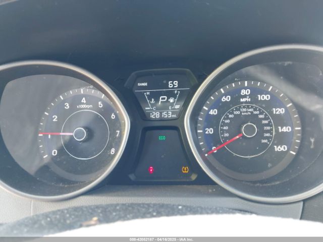 5NPDH4AE9GH733091 Hyundai ELANTRA SE