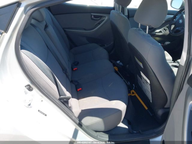 5NPDH4AE9GH733091 Hyundai ELANTRA SE