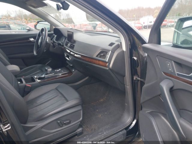 WA1ANAFY1K2136535 Audi Q5 45 Premium