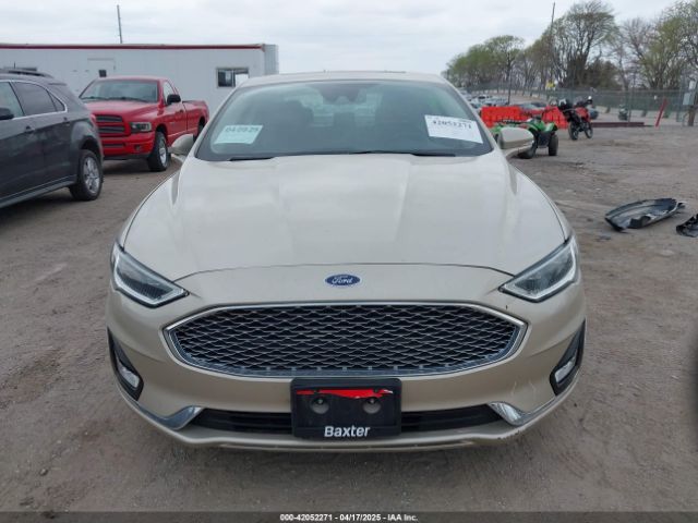 3FA6P0RU1KR235561 Ford Fusion Hybrid Titanium