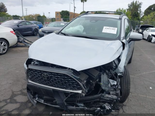 7MUEAABG8PV077117 Toyota Corolla Cross Xle