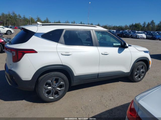 KNDEUCAA7R7611201 KIA SELTOS S