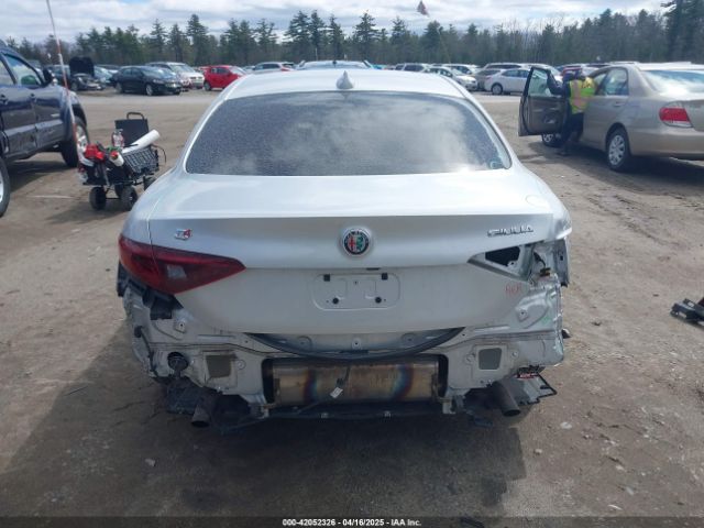ZARFANBN5L7625380 Alfa Romeo Giulia Ti Awd