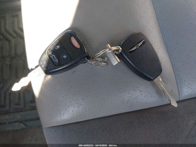 2008 CHRYSLER PACIFICA 2A8GF68X78R613728 Photo 10