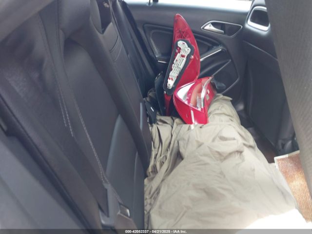 WDDSJ4GBXJN523461 Mercedes-Benz CLA 250 4MATIC
