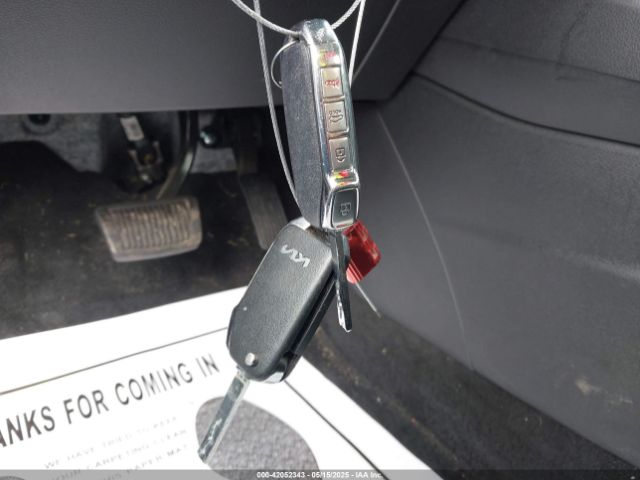3KPF24AD1NE500860 KIA Forte Lxs