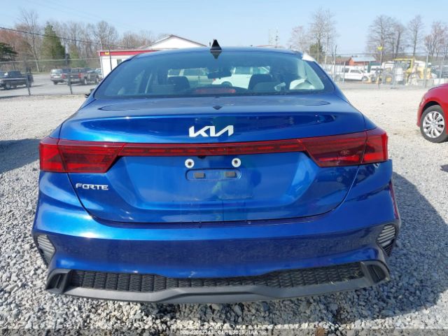 3KPF24AD1NE500860 KIA Forte Lxs