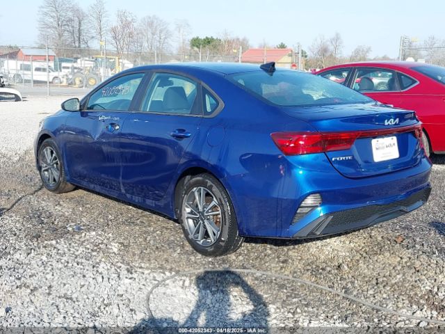 3KPF24AD1NE500860 KIA Forte Lxs
