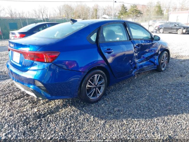3KPF24AD1NE500860 KIA Forte Lxs