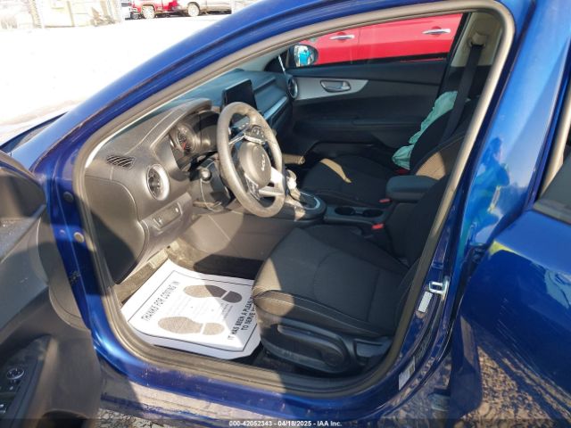 3KPF24AD1NE500860 KIA Forte Lxs