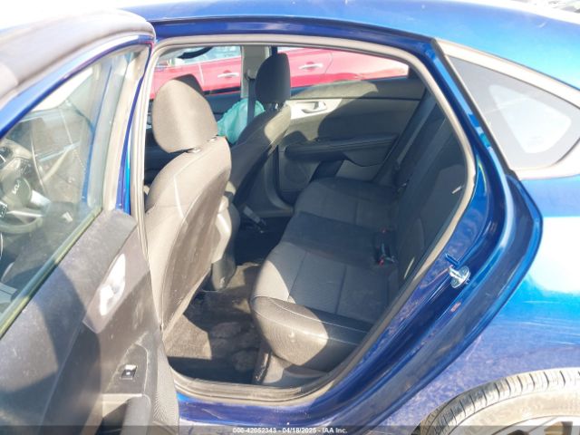 3KPF24AD1NE500860 KIA Forte Lxs