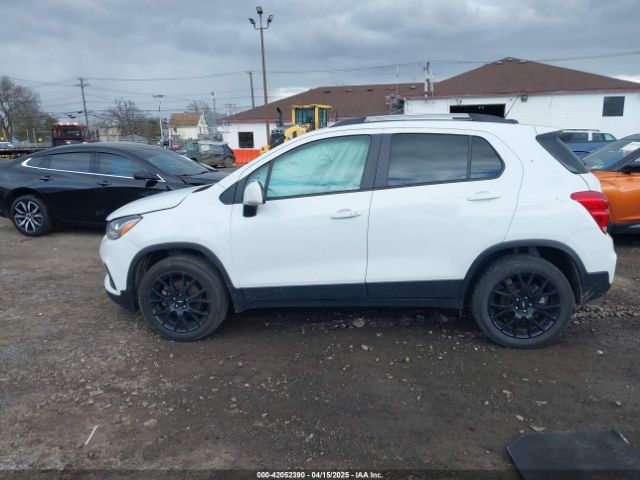KL7CJPSMXNB526129 Chevrolet Trax Awd Lt