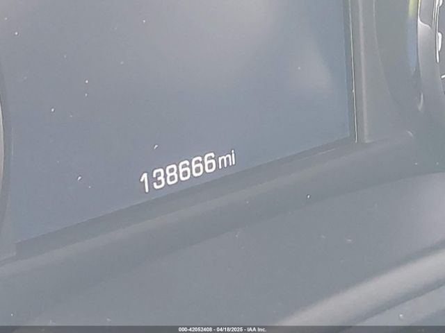 1GKS1JKC9JR371923 GMC Yukon Xl Slt Standard Edition