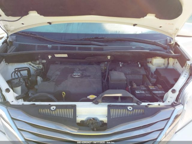 5TDYK3DC5FS534913 Toyota Sienna Xle Premium 8 Passenger
