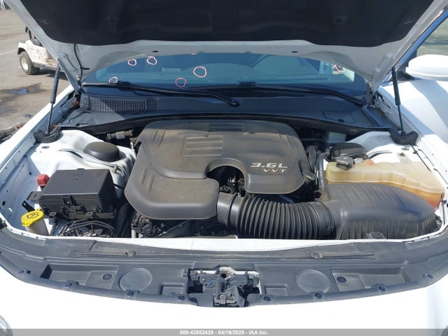 2C3CCARG5KH578219 Chrysler 300 Touring Awd