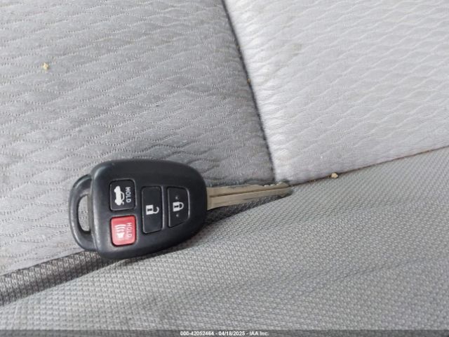 5YFBURHE7GP414474 Toyota COROLLA LE