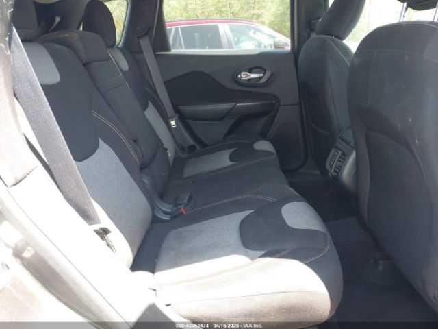 1C4PJMAB0GW314614 Jeep Cherokee Altitude