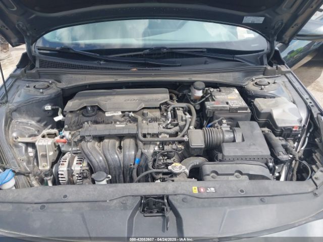 5NPLS4AG9NH086915 Hyundai ELANTRA SEL