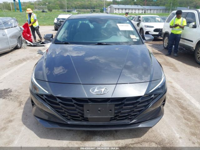 5NPLS4AG9NH086915 Hyundai ELANTRA SEL