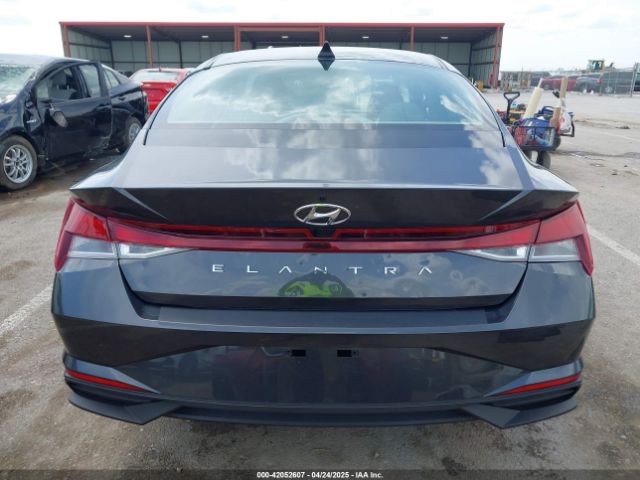 5NPLS4AG9NH086915 Hyundai ELANTRA SEL