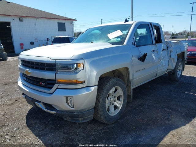 1GCVKREC8JZ237565 Chevrolet Silverado 1500 2lt